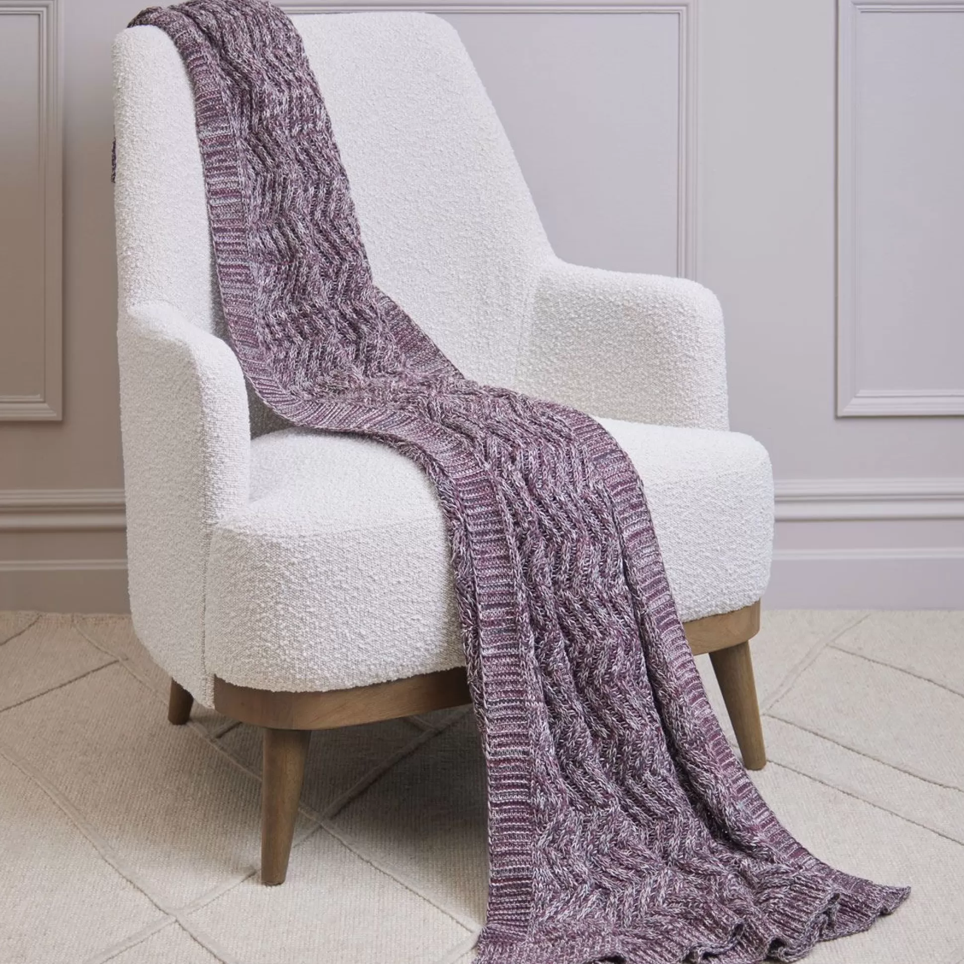 Blankets & Throws>Meadows and Byrne Chunky Chevron Throw