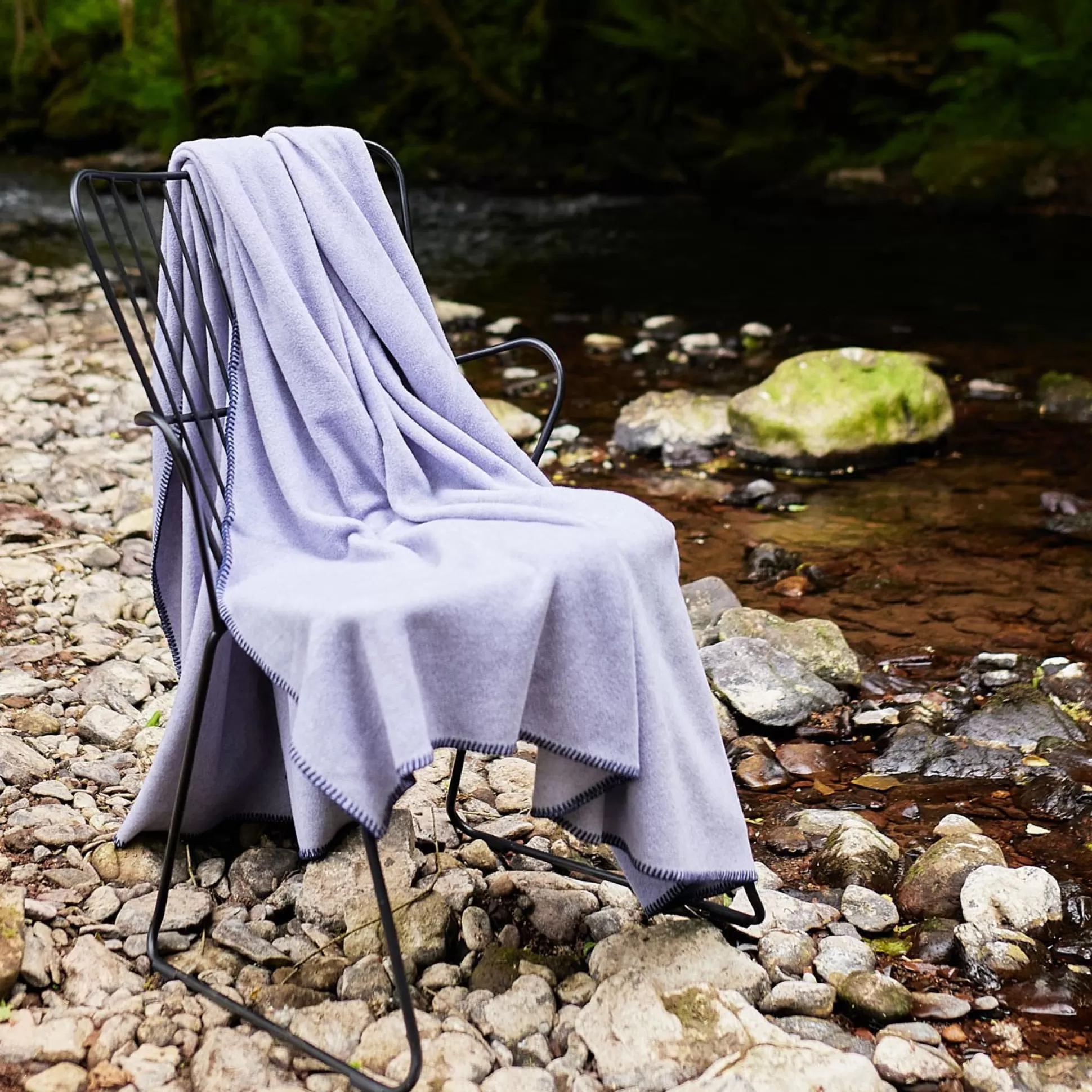 Blankets & Throws>Meadows and Byrne Fleece Throw - Lavender