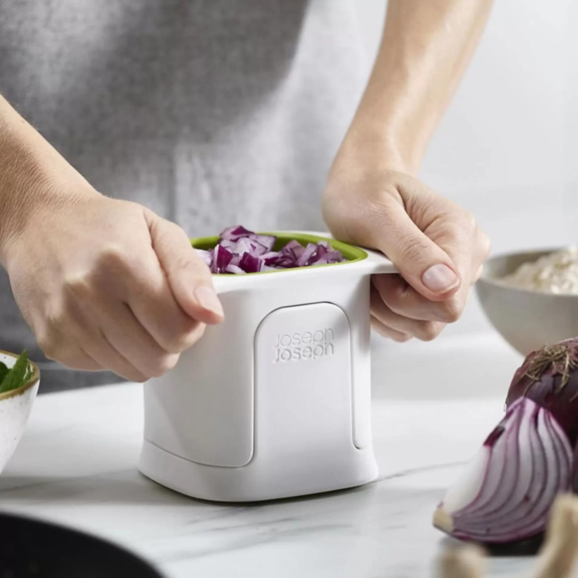 Kitchen Utensils & Accessories>Meadows and Byrne Joseph Joseph Chopcup Vegetable Dicer - White