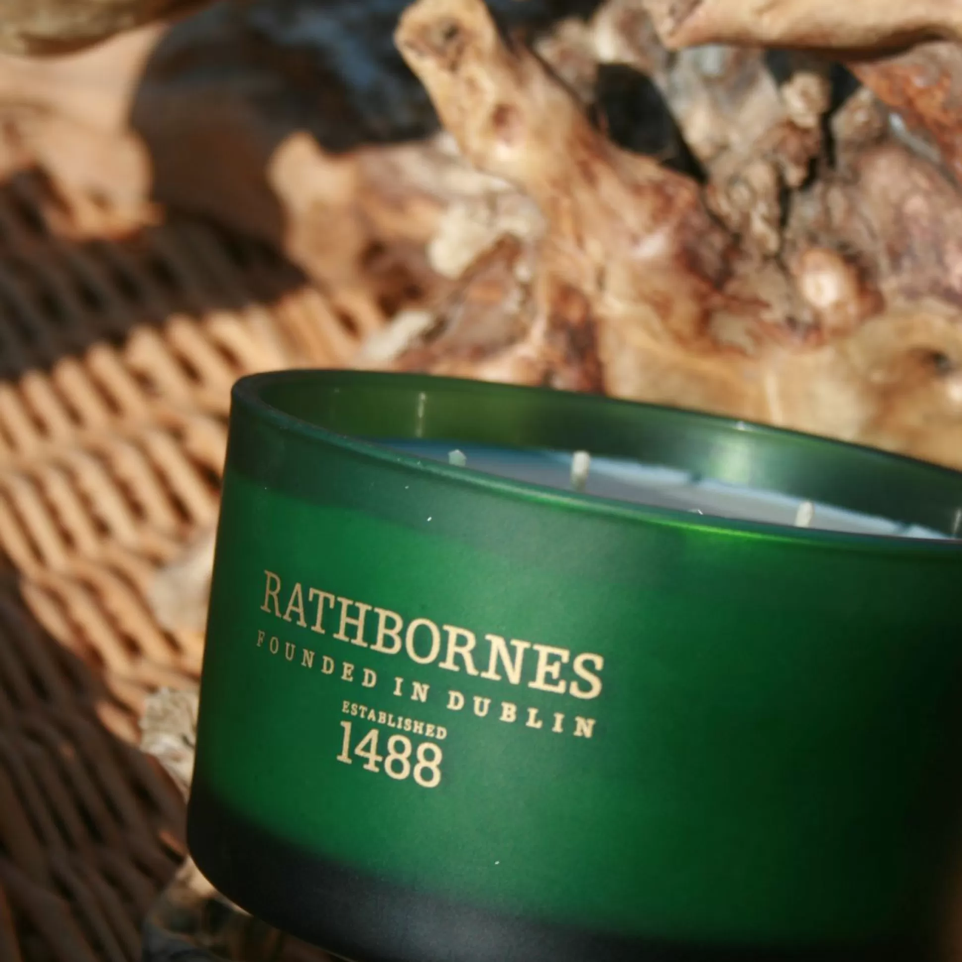 Scented Candles>Meadows and Byrne Rathbornes Dublin Retreat Musk, Black Ebony & Amber Scented Four Wick Luxury Candle
